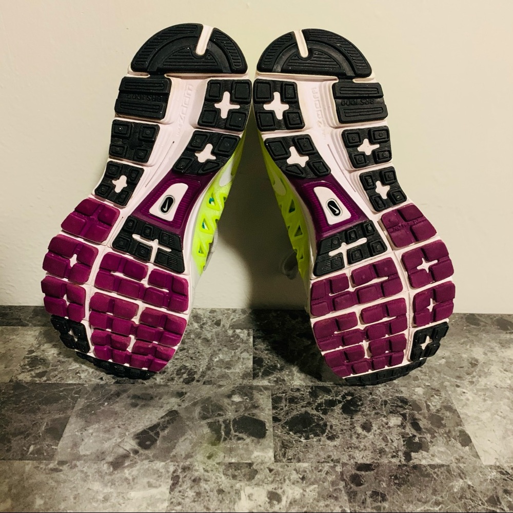 Nike Women’s Zoom Vomero 9 - Picture 7 of 8